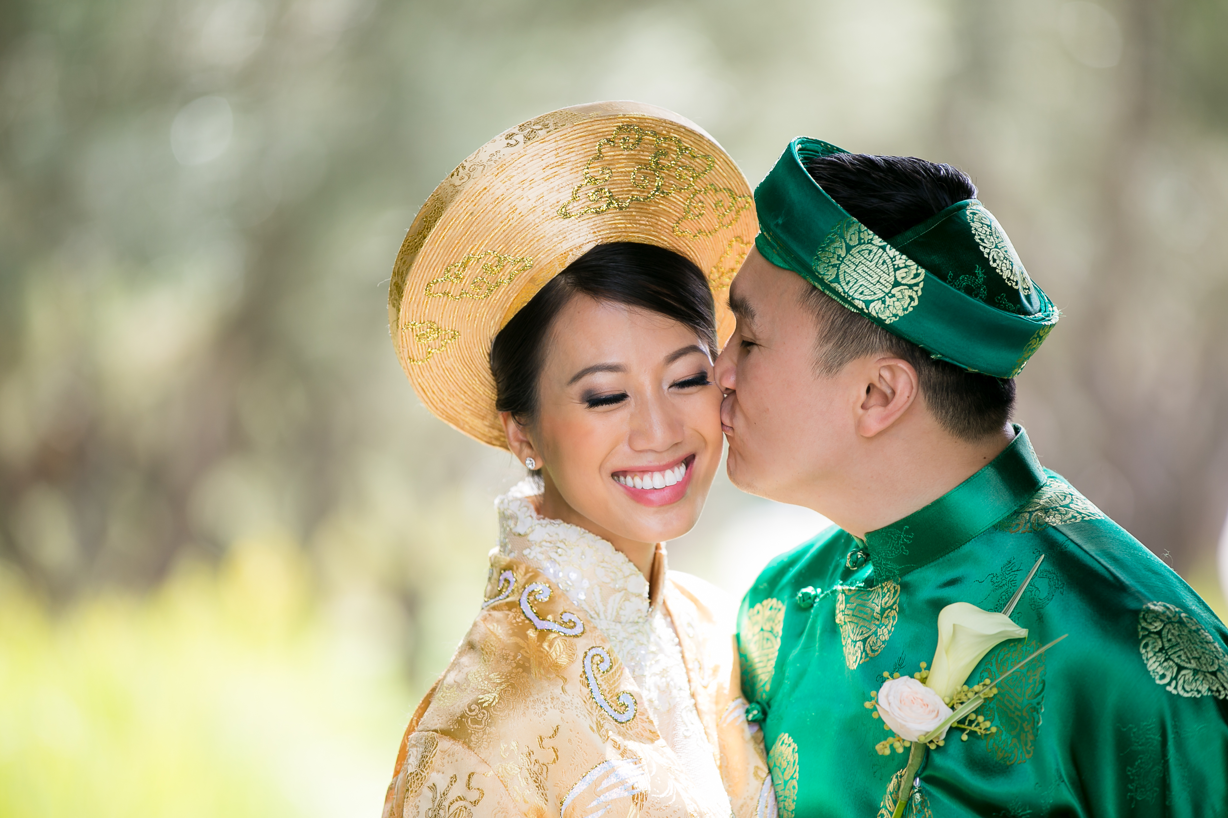 Traditional Vietnamese tea ceremony wedding, Vietnamese American