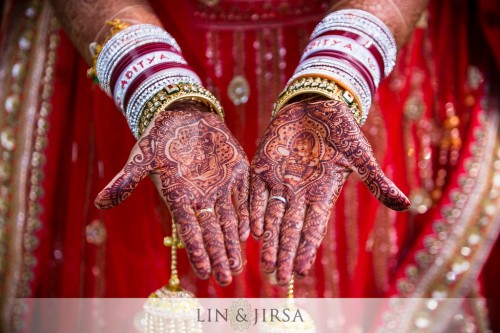 indian-bride-bangles